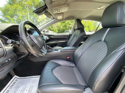 Used 2021 Toyota Camry SE FWD image 25