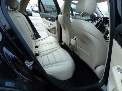 Used 2016 Mercedes-Benz GLC 300 4MATIC image 16