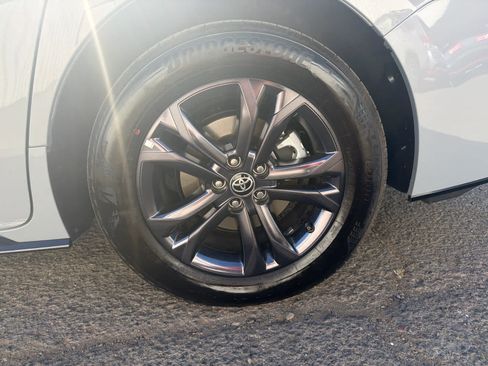 Used 2026 Toyota Sienna XSE AWD/4WD image 11
