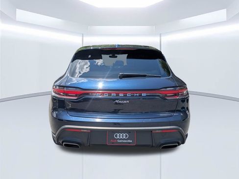 Used 2022 Porsche Macan AWD/4WD image 4