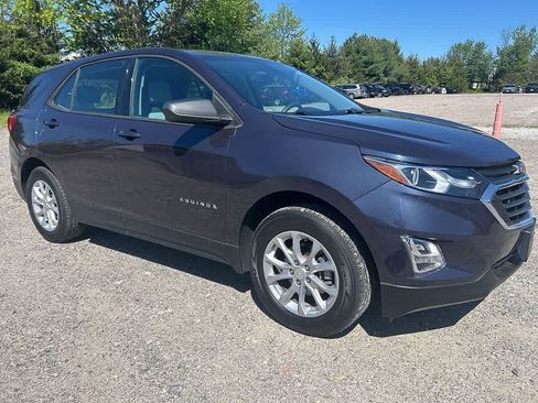 Used 2019 Chevrolet Equinox LS w/ LPO, Floor Liner Package AWD/4WD image 3