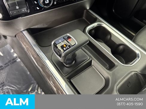 Used 2023 Chevrolet Silverado 1500 LTZ AWD/4WD image 35