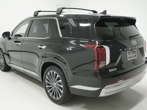 Used 2023 Hyundai Palisade Calligraphy FWD image 6
