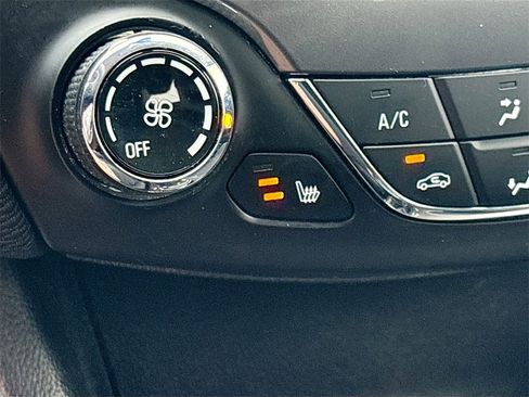 Used 2017 Chevrolet Cruze LT w/ Convenience Package image 19