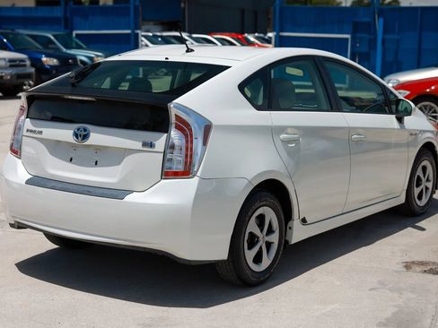 Used 2012 Toyota Prius Two FWD image 7