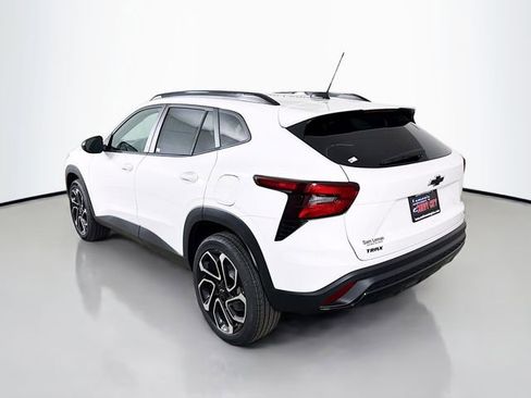 New 2026 Chevrolet Trax RS w/ Driver Confidence Package FWD image 6