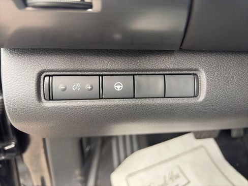 Used 2024 Nissan Pathfinder Rock Creek AWD/4WD image 14
