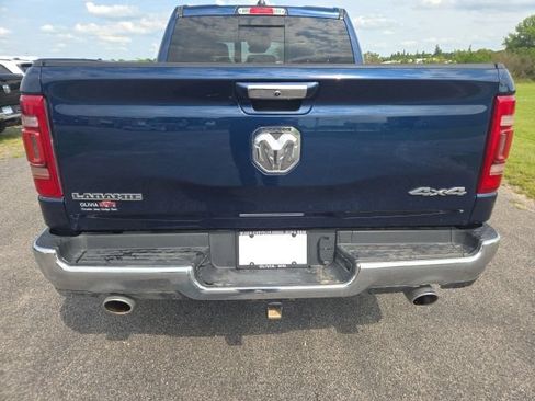 Used 2022 RAM 1500 Laramie AWD/4WD image 4