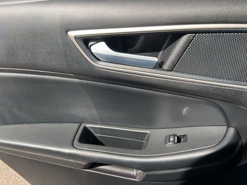 Used 2024 Ford Edge SEL image 27