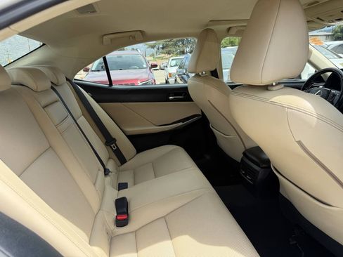 Used 2016 Lexus IS 300 AWD w/ Navigation System Package image 18