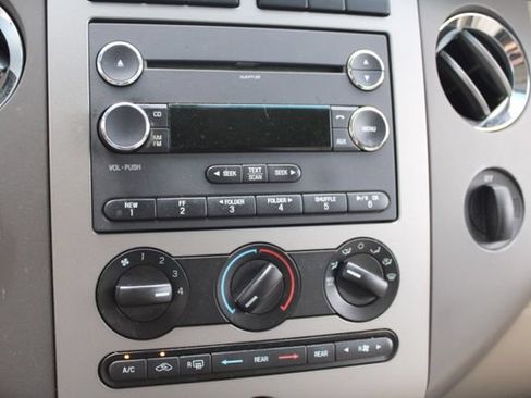 Used 2011 Ford Expedition XLT AWD/4WD image 35