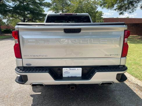 Used 2021 Chevrolet Silverado 1500 Custom AWD/4WD image 4