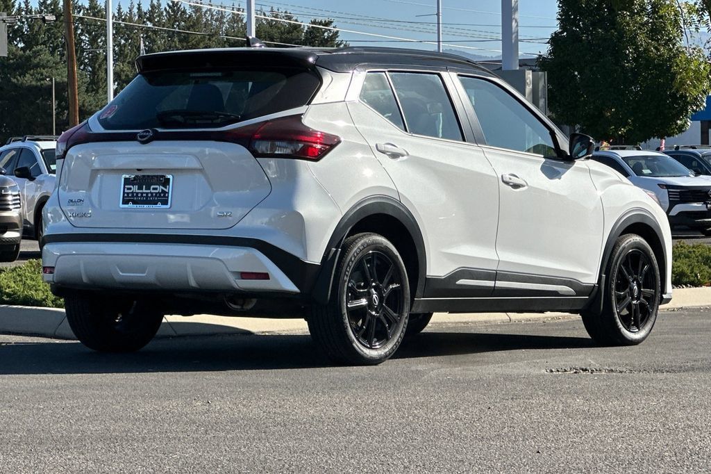 Used 2024 Nissan Kicks SR FWD image 7