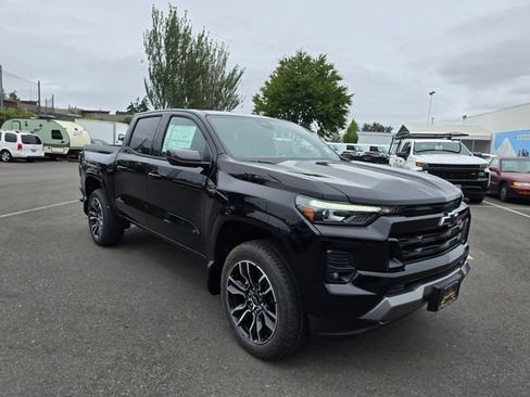 New 2025 Chevrolet Colorado Z71 image 7