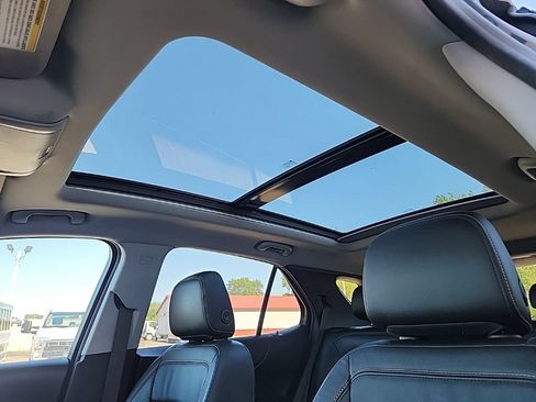 Used 2018 Chevrolet Equinox Premier AWD/4WD image 26