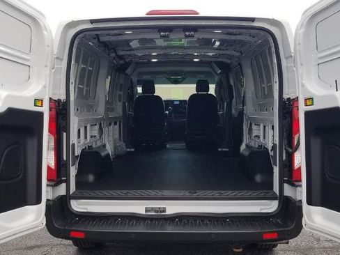 Certified 2023 Ford Transit 250 Low Roof RWD image 5