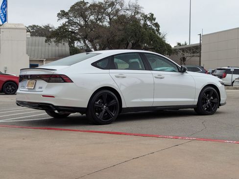 Certified 2025 Honda Accord Sport image 4