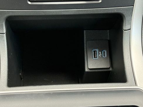 Used 2024 Ford Edge SE AWD/4WD image 24