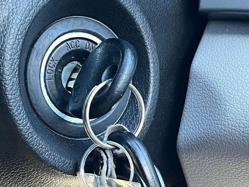 Used 2018 Hyundai Elantra SE w/ SE Connectivity Package 04 image 17