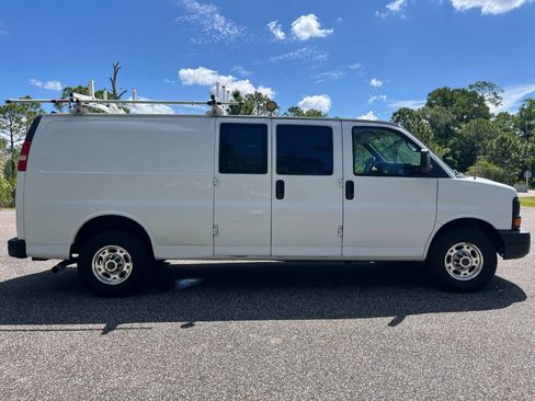 Used 2013 Chevrolet Express 3500 Extended image 6