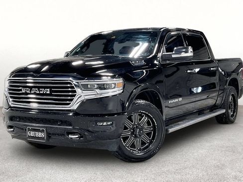 Used 2022 RAM 1500 Limited w/ Body Color Bumper Group AWD/4WD image 14