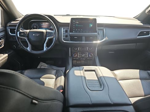 Used 2022 Chevrolet Tahoe Z71 w/ Luxury Package image 9