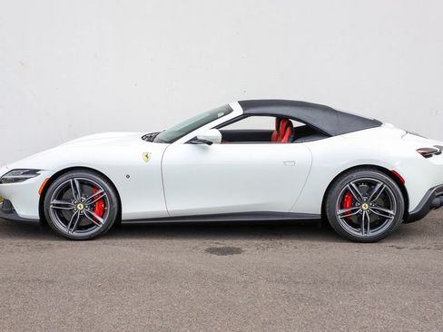 Certified 2026 Ferrari Roma Spider RWD image 39