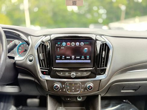 Used 2018 Chevrolet Traverse LT w/ LPO, Floor Liner Package AWD/4WD image 25