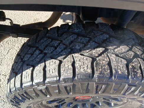 Used 2021 Toyota Tacoma SR5 image 55