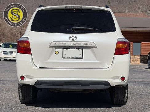 Used 2010 Toyota Highlander SE image 5