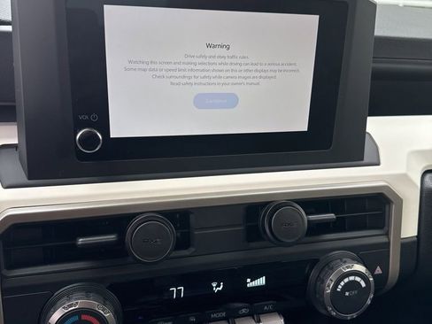 Used 2024 Toyota Tacoma TRD Off-Road image 11