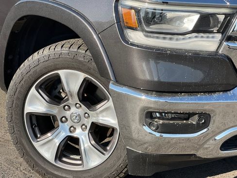Used 2019 RAM 1500 Laramie AWD/4WD image 30