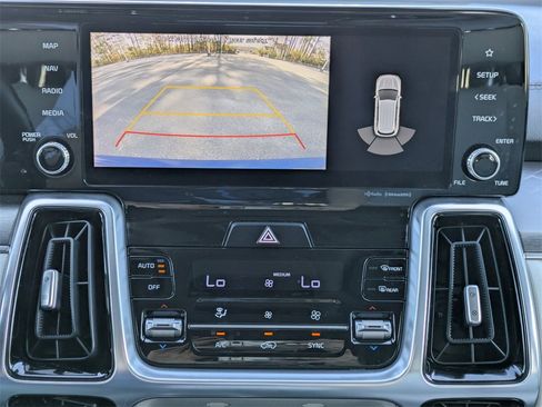 Used 2021 Kia Sorento SX image 21