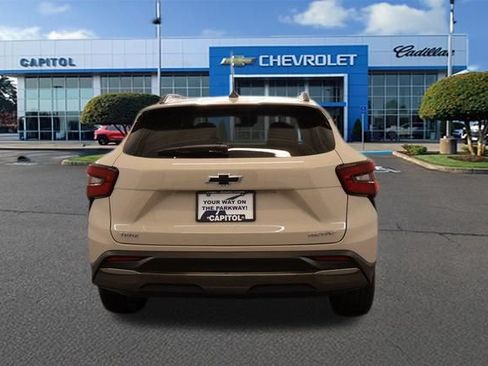 New 2026 Chevrolet Trax ACTIV w/ Driver Confidence Package FWD image 4