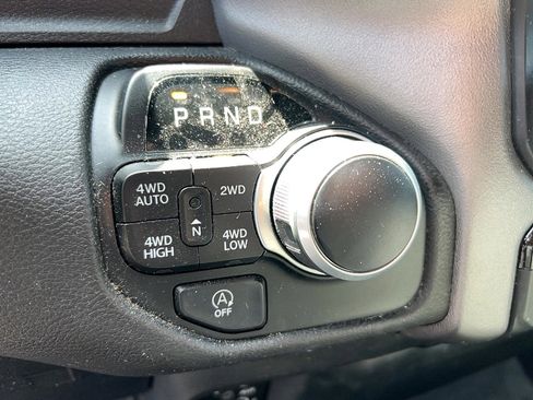 Used 2022 RAM 1500 AWD/4WD image 21