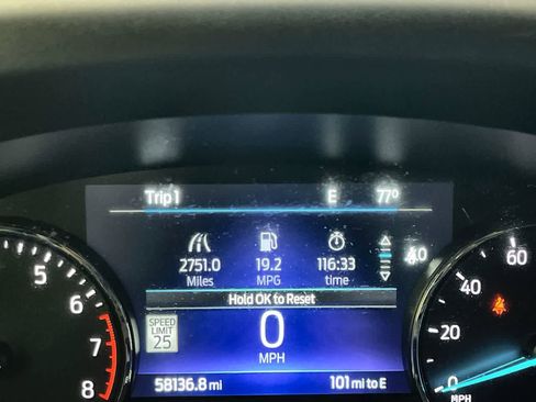 Used 2022 Ford Explorer ST-Line AWD/4WD image 15