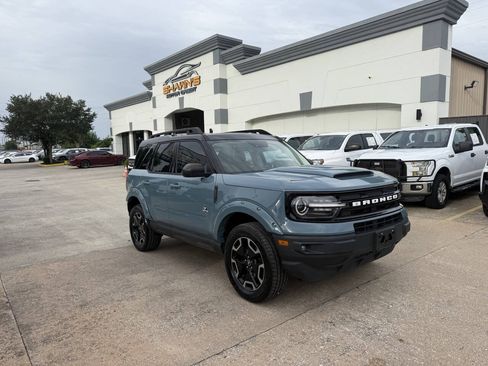 Used 2022 Ford Bronco Sport Outer Banks AWD/4WD image 2