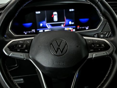 Certified 2023 Volkswagen Tiguan SE image 17