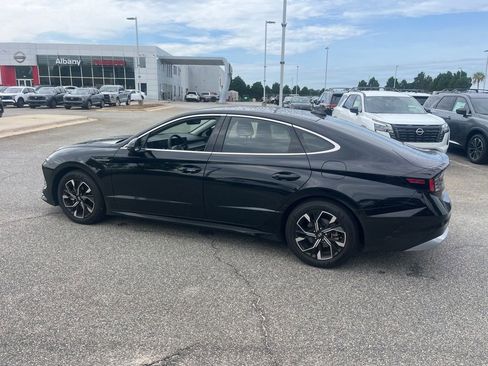 Used 2025 Hyundai Sonata SEL FWD image 4