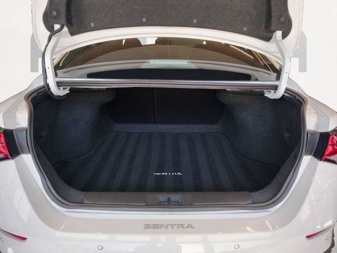 Used 2024 Nissan Sentra SV FWD image 13