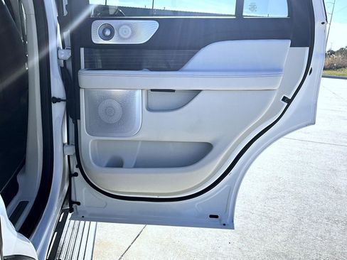 Certified 2023 Lincoln Navigator Black Label image 23