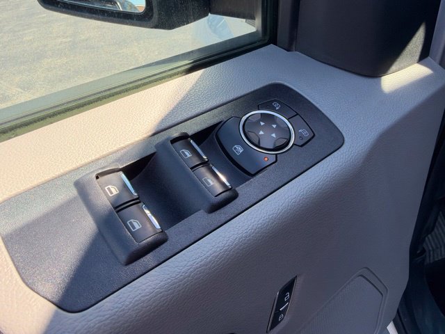 Used 2017 Ford F150 XLT w/ Equipment Group 301A Mid AWD/4WD image 26