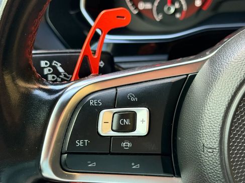 Used 2019 Volkswagen Jetta GLI FWD image 32