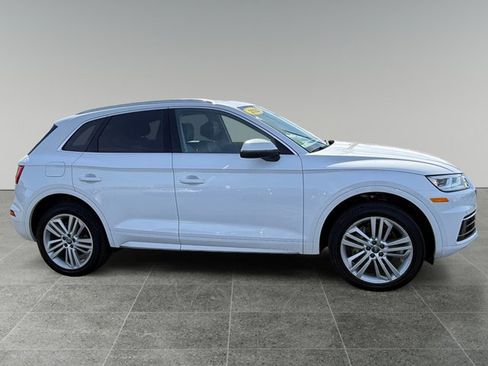 Used 2020 Audi Q5 2.0T Premium Plus w/ Premium Plus Package AWD/4WD image 7