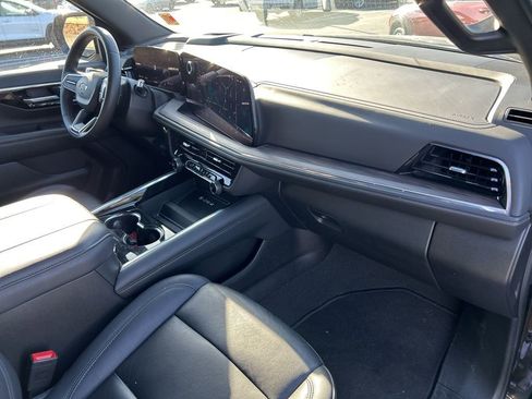 Used 2025 Chevrolet Tahoe Z71 image 41