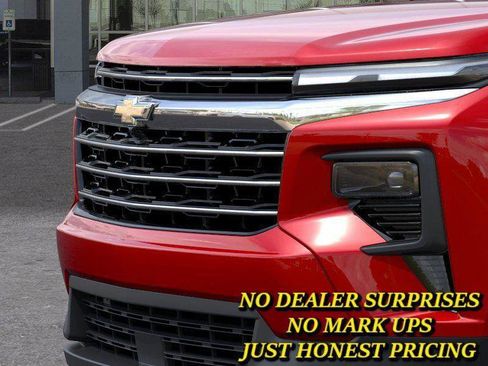 New 2026 Chevrolet Traverse LT w/ Driver Confidence Package FWD image 13