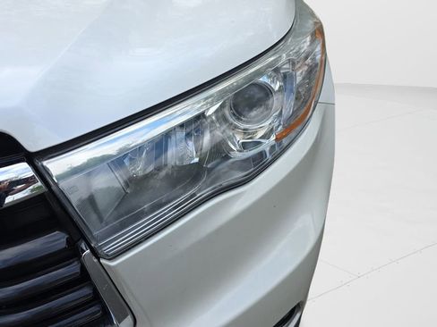 Used 2016 Toyota Highlander Limited Platinum image 25