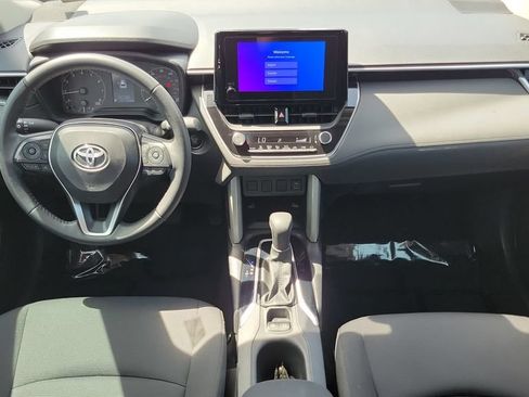 Certified 2024 Toyota Corolla Cross LE FWD image 10