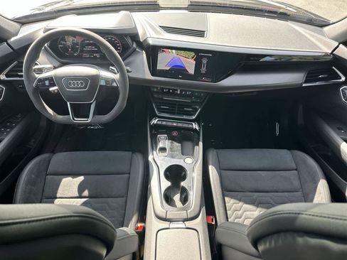 Used 2022 Audi e-tron GT Premium Plus image 10