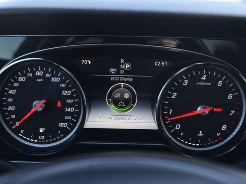 Used 2017 Mercedes-Benz E 300 image 26